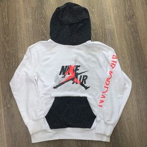 Jordan hoodie youth sz 12-13